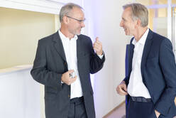 Unternehmenssprecherinnen und Unternehmenssprecher des Jahres 2020/2021 | eSeL.at - Lorenz Seidler