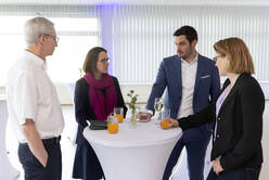 Unternehmenssprecherinnen und Unternehmenssprecher des Jahres 2020/2021 | eSeL.at - Lorenz Seidler