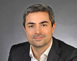 Armin Edalat spricht für Arzneimittelhersteller