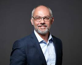 Thomas Tuma im "Focus"-Fahrstuhl nach oben