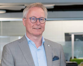 Verleger-Coup: Distelbarth greift im Süden zu