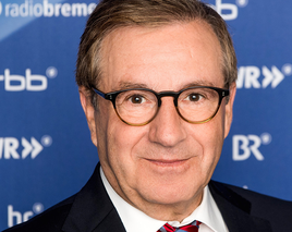 Jan Hofer spricht zum letzten Mal „Tagesschau“ − Jetzt #ehrenjan