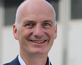 Freien-Podcast: Roman schreiben im Eigenverlag – lohnt sich das?