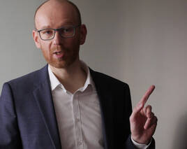 Daniel Schnettler schreibt wieder
