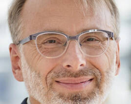 „Die Sprengung“: Neues Werk von Oliver Schröm