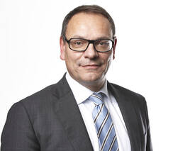 Nach 1.000 Newsletter-Nächten: Hans-Jürgen Jakobs geht in den Ruhestand