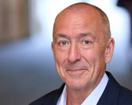 Krisen, KI und Vertrauen: Journalismus 2025 und ein Ausblick